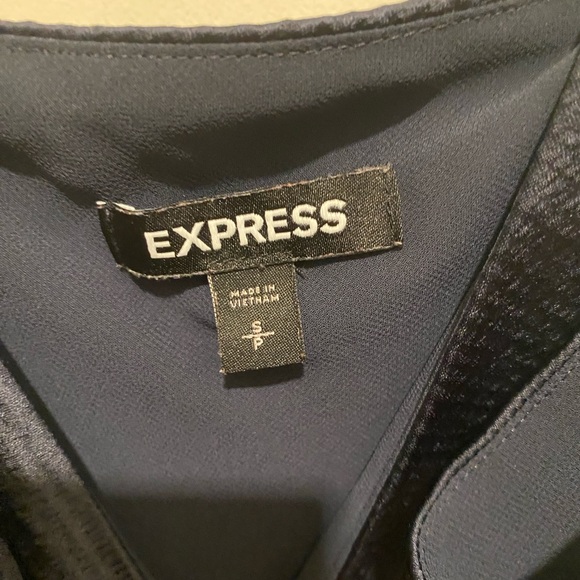 Top - Picture 3 of 5